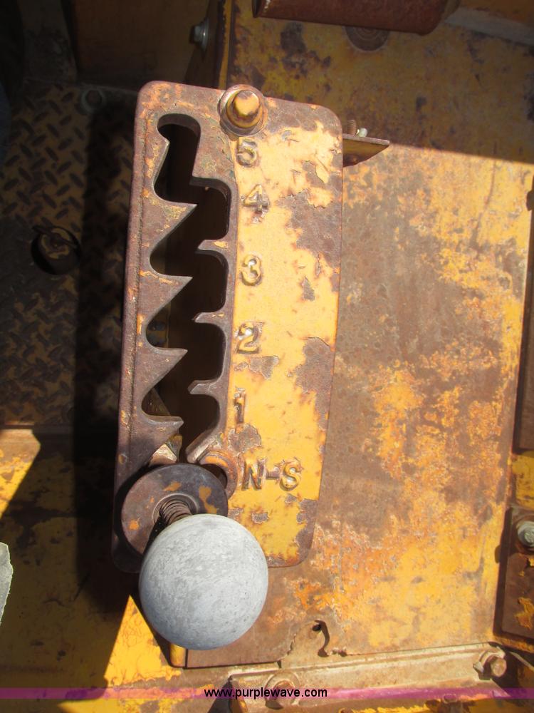 image for item G9821 Allis Chalmers 260A scraper front end