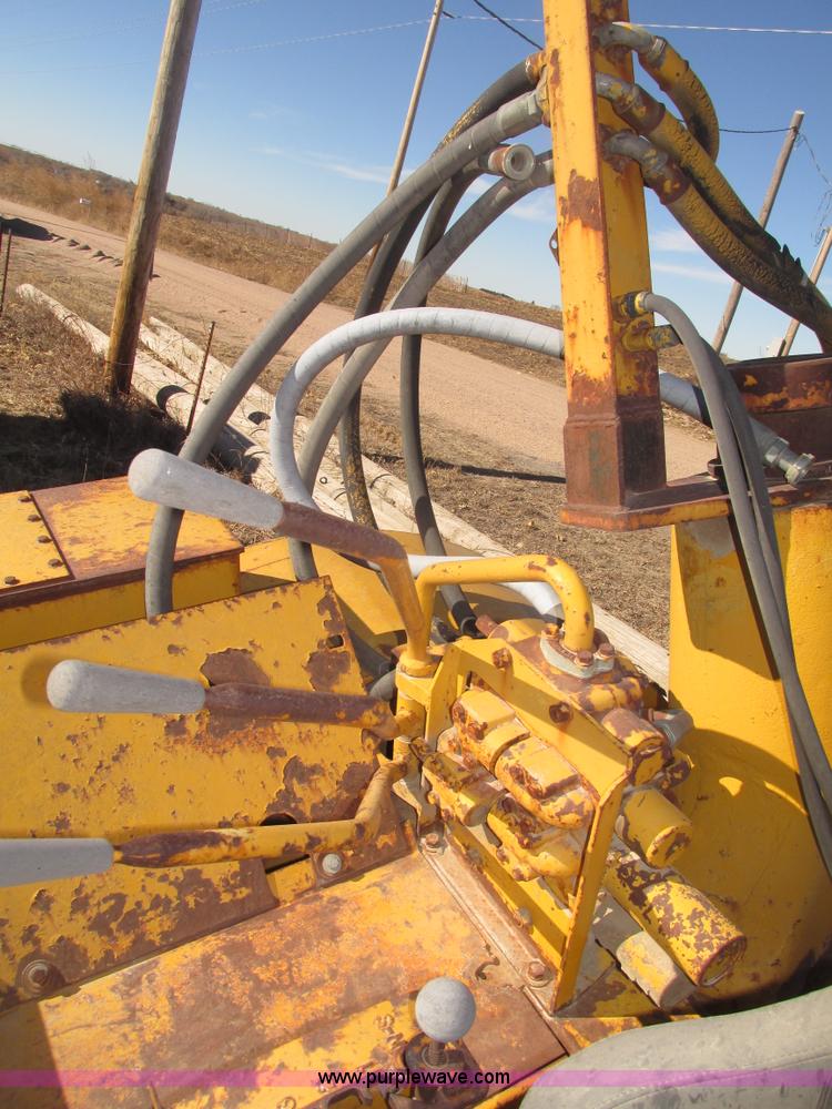 image for item G9821 Allis Chalmers 260A scraper front end