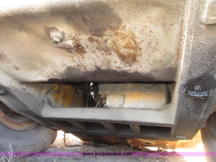 image for item G9821 Allis Chalmers 260A scraper front end