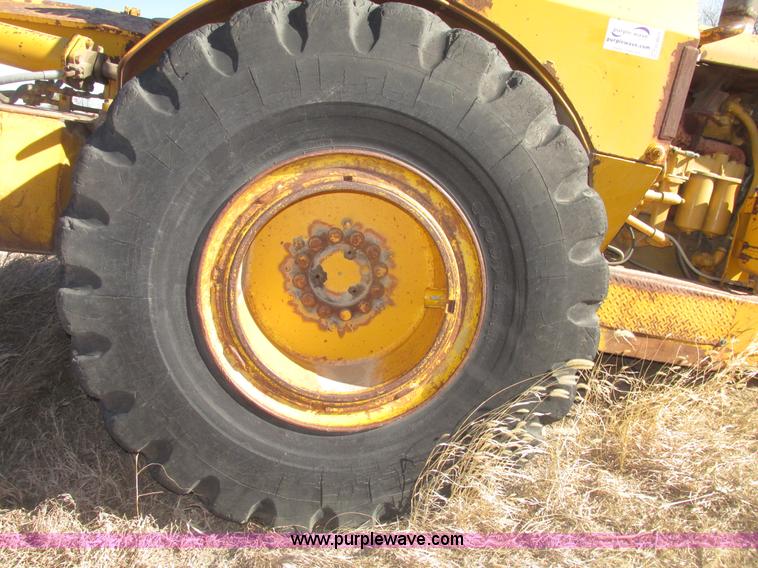 image for item G9821 Allis Chalmers 260A scraper front end