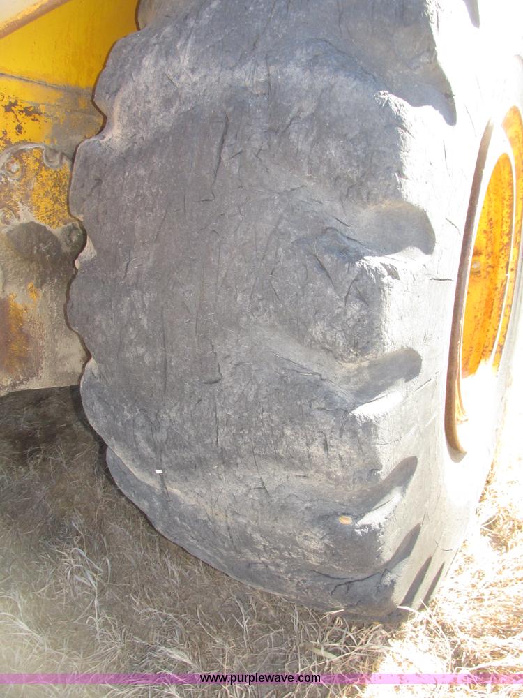 image for item G9821 Allis Chalmers 260A scraper front end