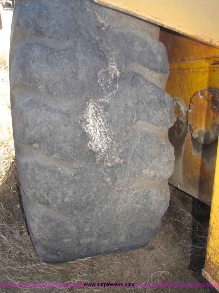 image for item G9821 Allis Chalmers 260A scraper front end