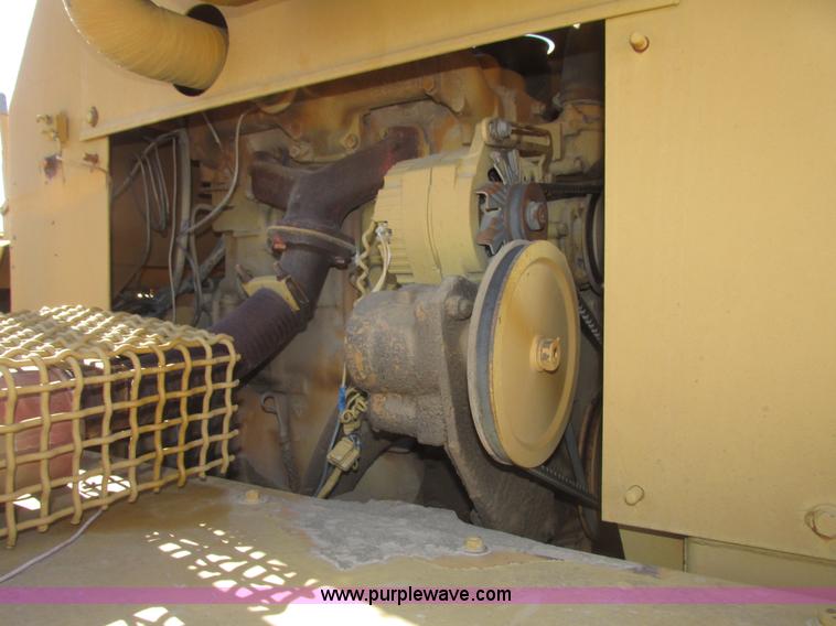 image for item G9822 Dresser pneumatic tire roller