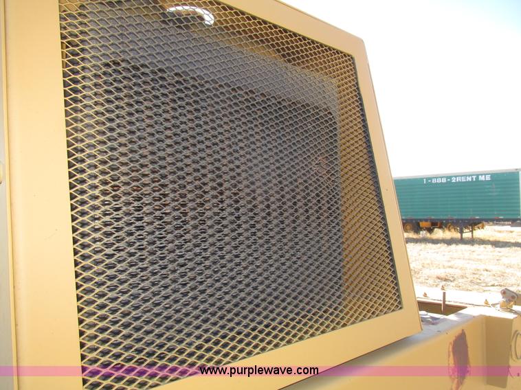 image for item G9822 Dresser pneumatic tire roller