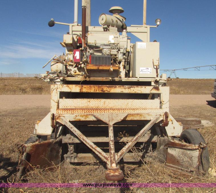 image for item G9823 Windrow elevator