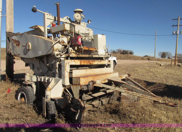 image for item G9823 Windrow elevator