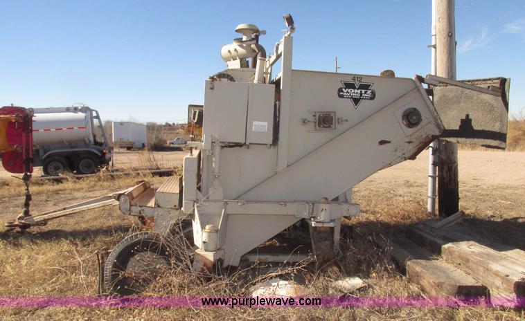 image for item G9823 Windrow elevator