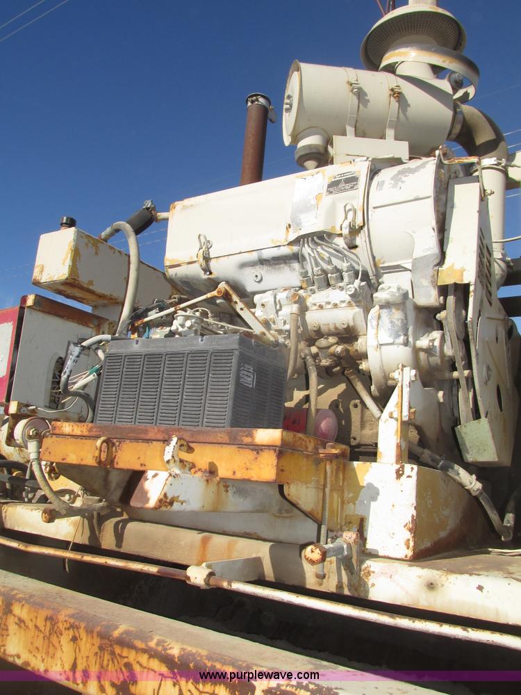 image for item G9823 Windrow elevator