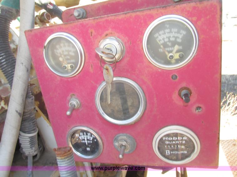 image for item G9823 Windrow elevator