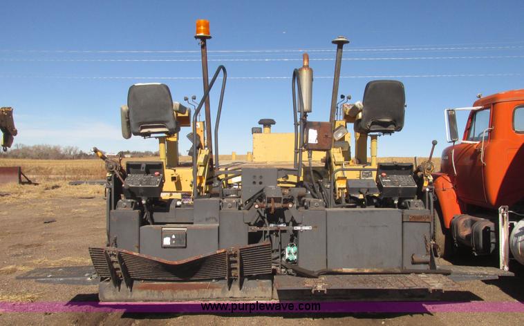 image for item G9824 1997 Blaw-Knox PF-5510 asphalt paver