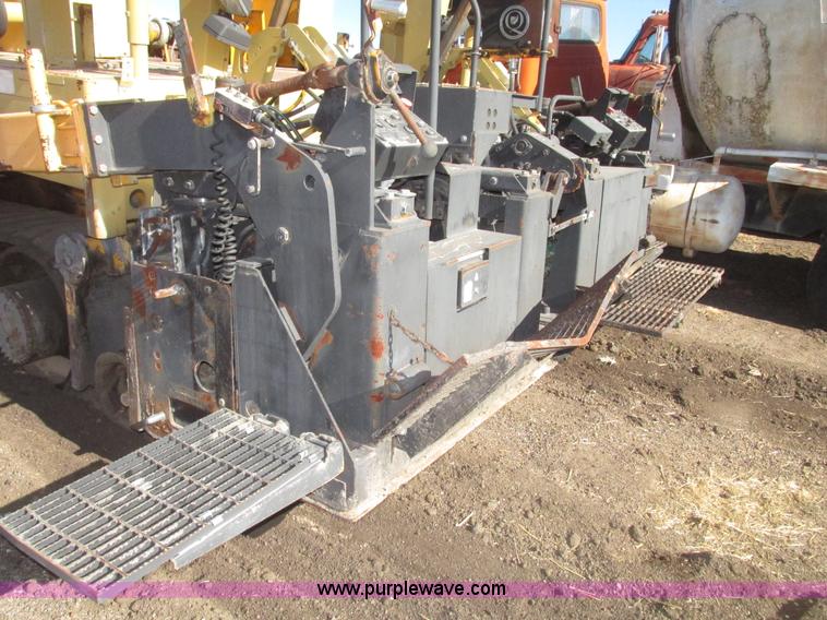 image for item G9824 1997 Blaw-Knox PF-5510 asphalt paver