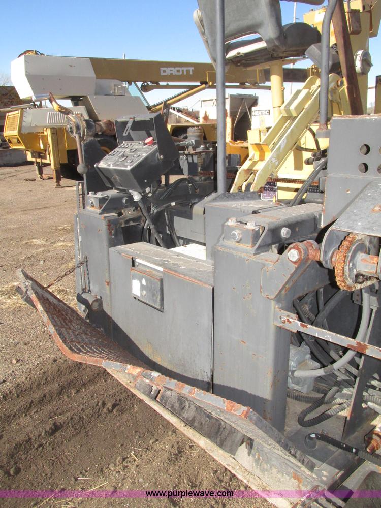 image for item G9824 1997 Blaw-Knox PF-5510 asphalt paver