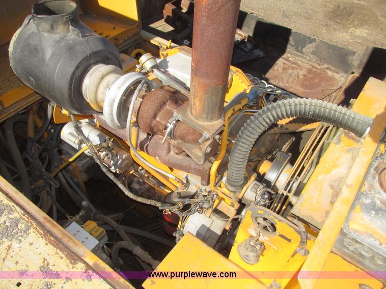 image for item G9824 1997 Blaw-Knox PF-5510 asphalt paver