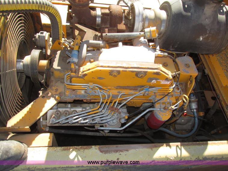 image for item G9824 1997 Blaw-Knox PF-5510 asphalt paver