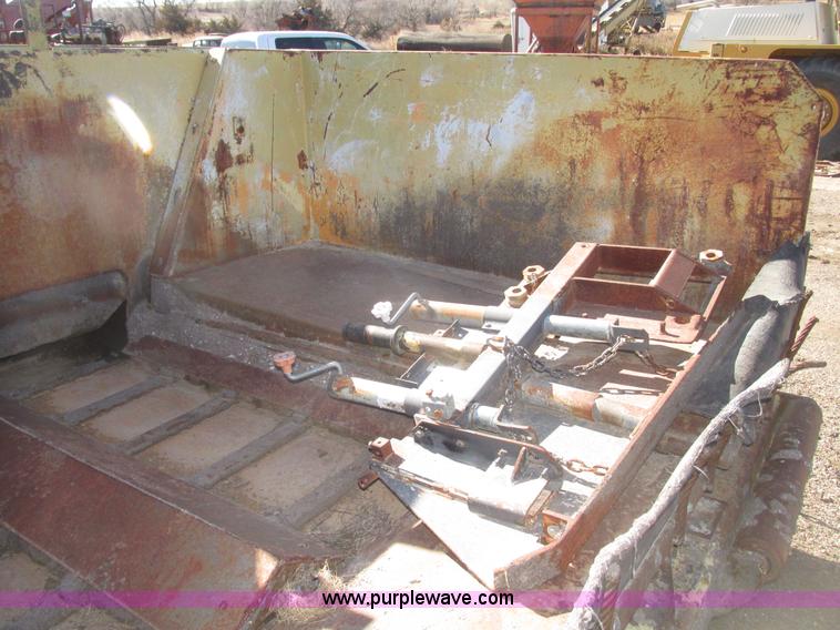 image for item G9824 1997 Blaw-Knox PF-5510 asphalt paver