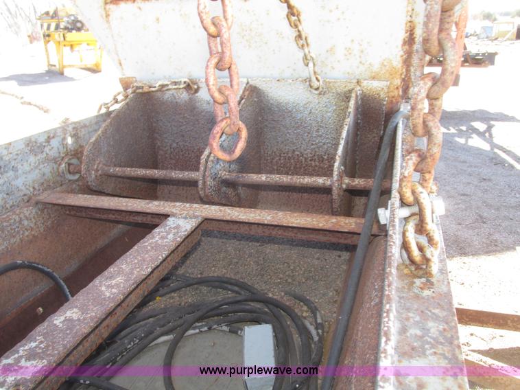 image for item G9825 Single bin aggregate hopper