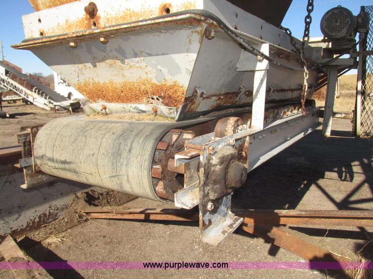 image for item G9825 Single bin aggregate hopper