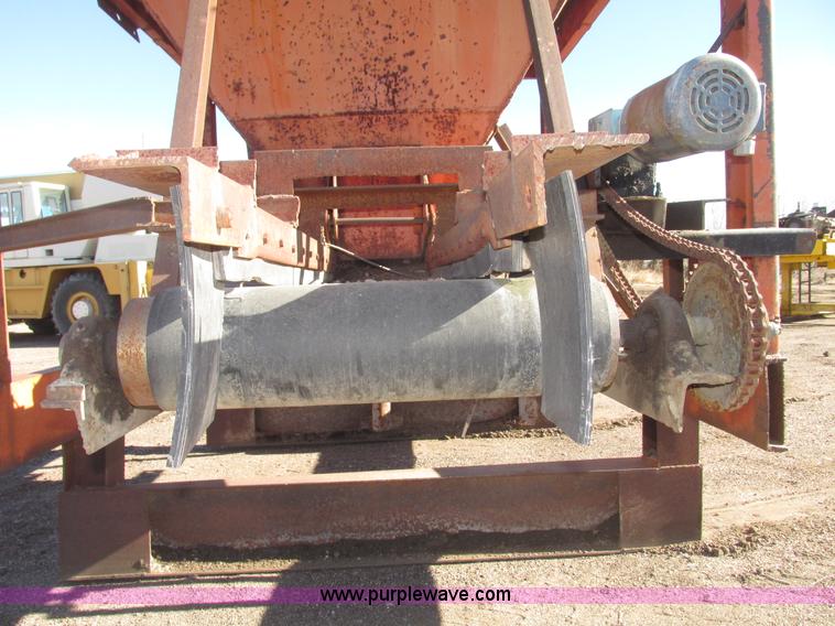 image for item G9826 Single bin aggregate hopper
