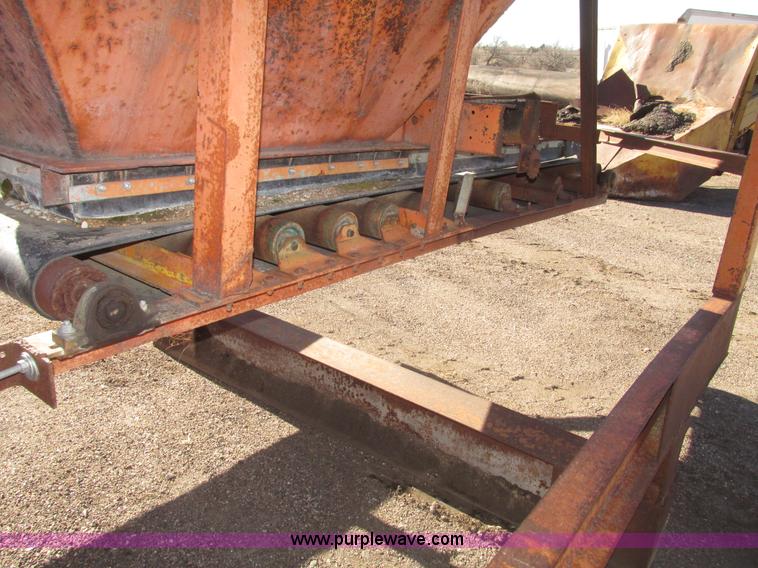 image for item G9826 Single bin aggregate hopper