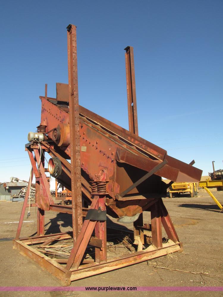 image for item G9828 Link-Belt CA vibrating screen