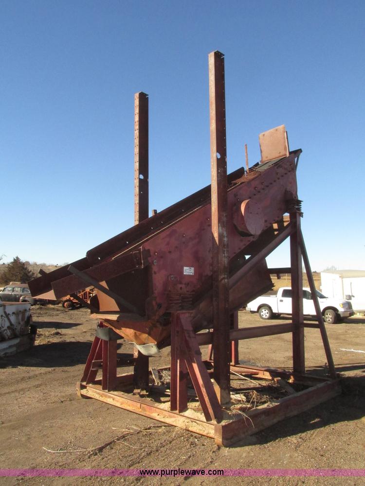 image for item G9828 Link-Belt CA vibrating screen