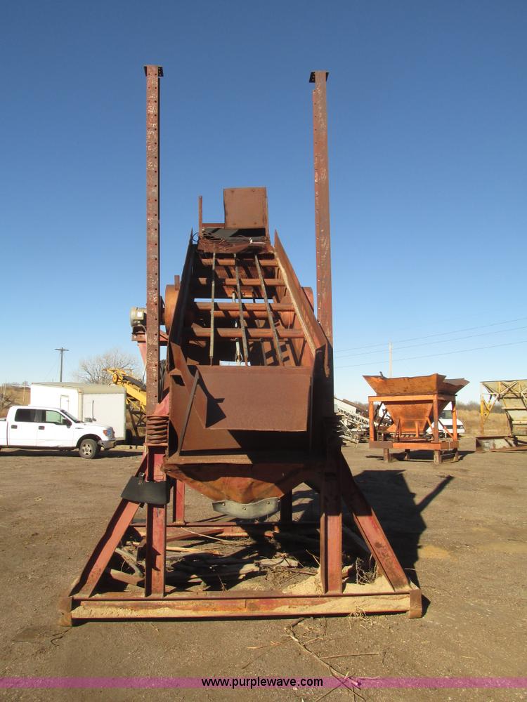 image for item G9828 Link-Belt CA vibrating screen