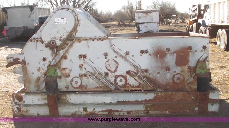 image for item G9829 Four deck vibrating screen