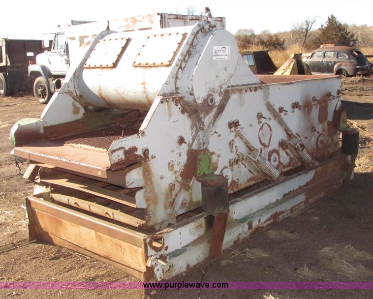 image for item G9829 Four deck vibrating screen