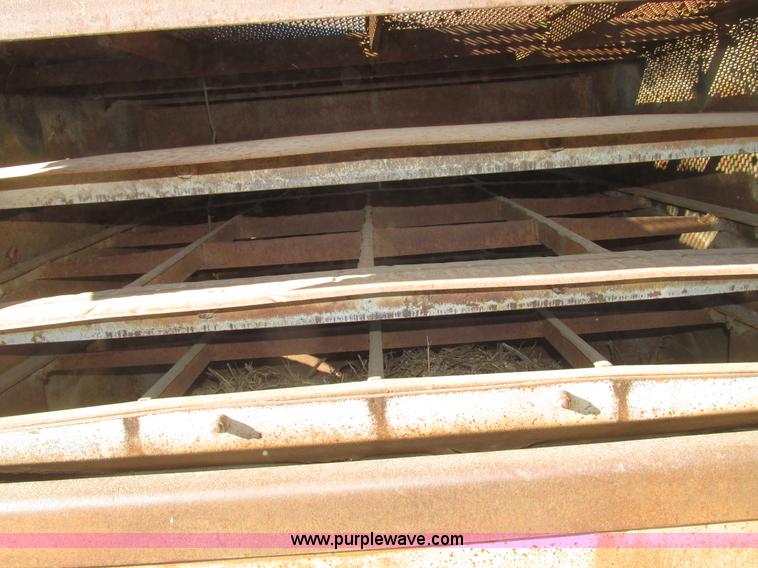 image for item G9829 Four deck vibrating screen