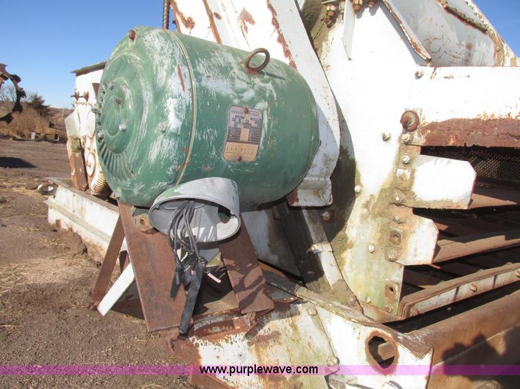 image for item G9829 Four deck vibrating screen