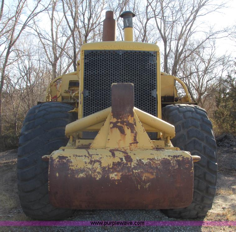 image for item G9831 1975 Caterpillar 627B elevating scraper