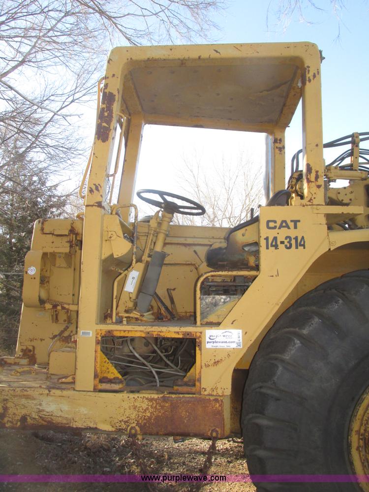 image for item G9831 1975 Caterpillar 627B elevating scraper