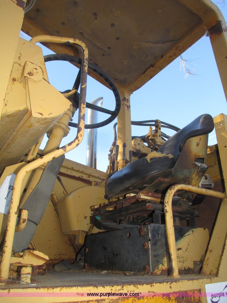 image for item G9831 1975 Caterpillar 627B elevating scraper