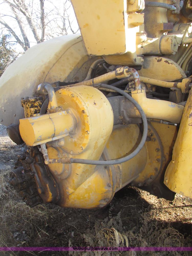 image for item G9831 1975 Caterpillar 627B elevating scraper