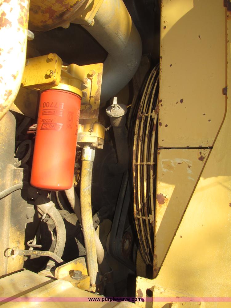 image for item G9831 1975 Caterpillar 627B elevating scraper