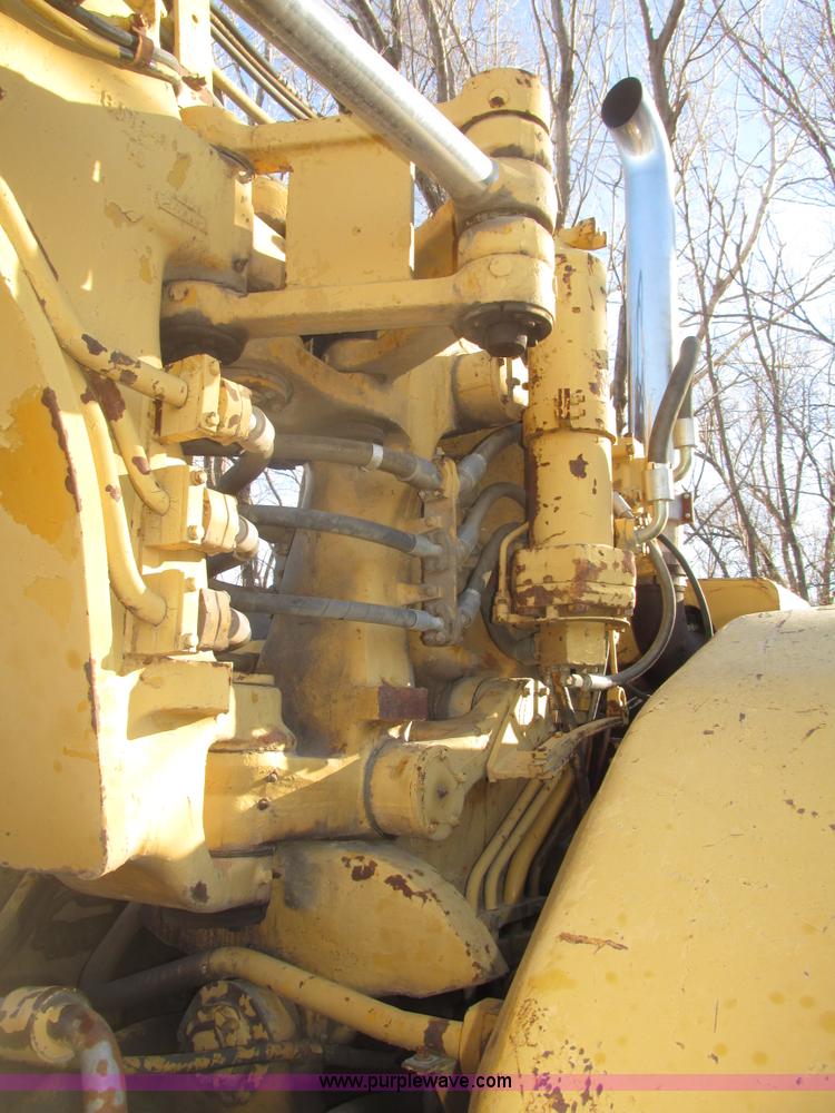 image for item G9831 1975 Caterpillar 627B elevating scraper