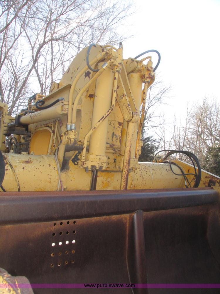 image for item G9831 1975 Caterpillar 627B elevating scraper