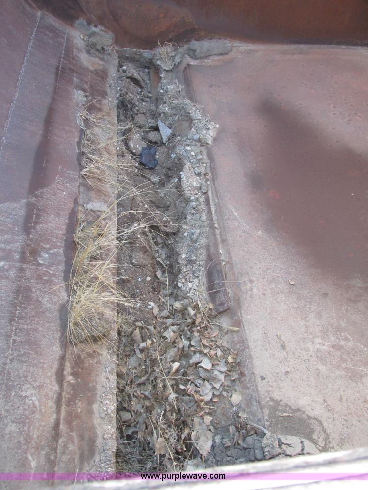 image for item G9831 1975 Caterpillar 627B elevating scraper