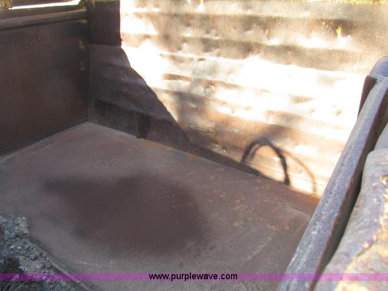 image for item G9831 1975 Caterpillar 627B elevating scraper