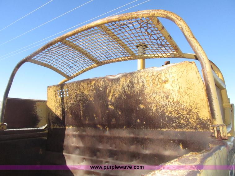 image for item G9831 1975 Caterpillar 627B elevating scraper