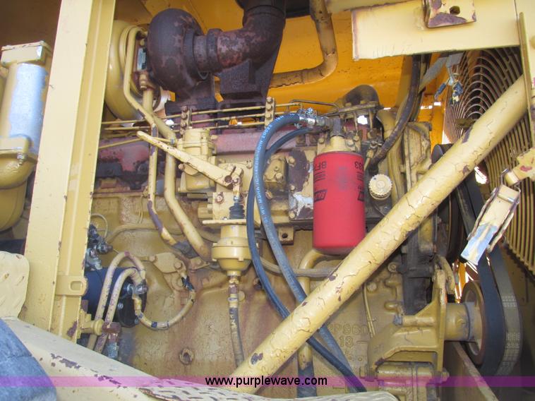 image for item G9831 1975 Caterpillar 627B elevating scraper