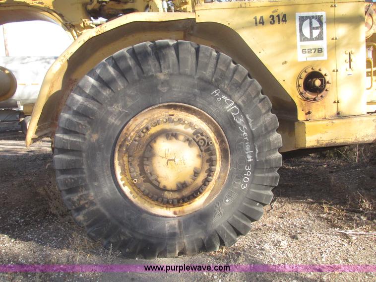 image for item G9831 1975 Caterpillar 627B elevating scraper