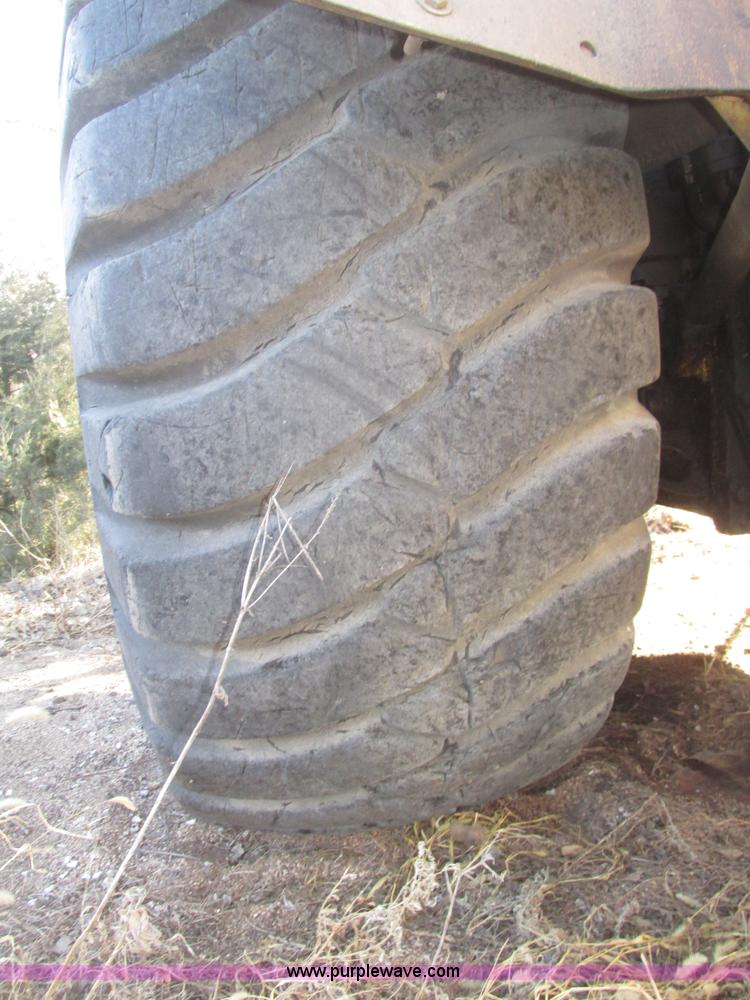 image for item G9831 1975 Caterpillar 627B elevating scraper