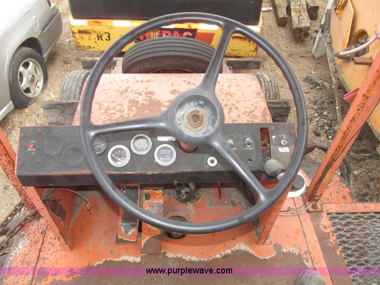 image for item G9834 Rosco RB-38 broom