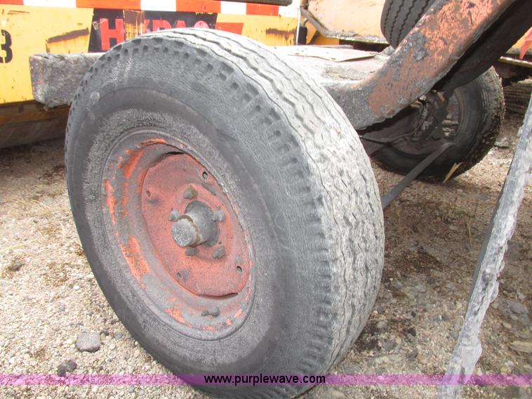 image for item G9834 Rosco RB-38 broom