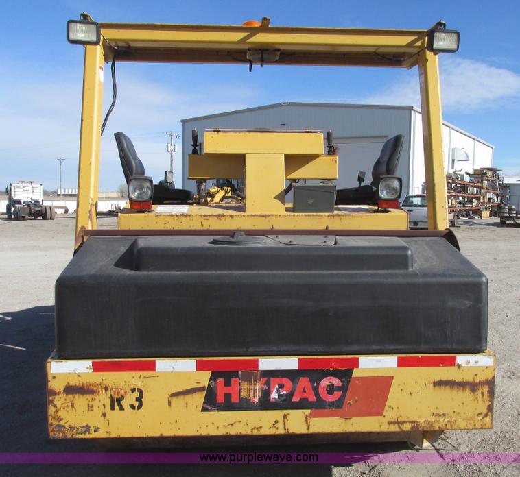 image for item G9835 2000 Hypac C778B articulated smooth double drum roller