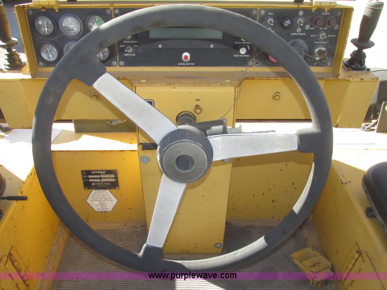 image for item G9835 2000 Hypac C778B articulated smooth double drum roller