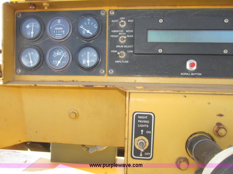 image for item G9835 2000 Hypac C778B articulated smooth double drum roller