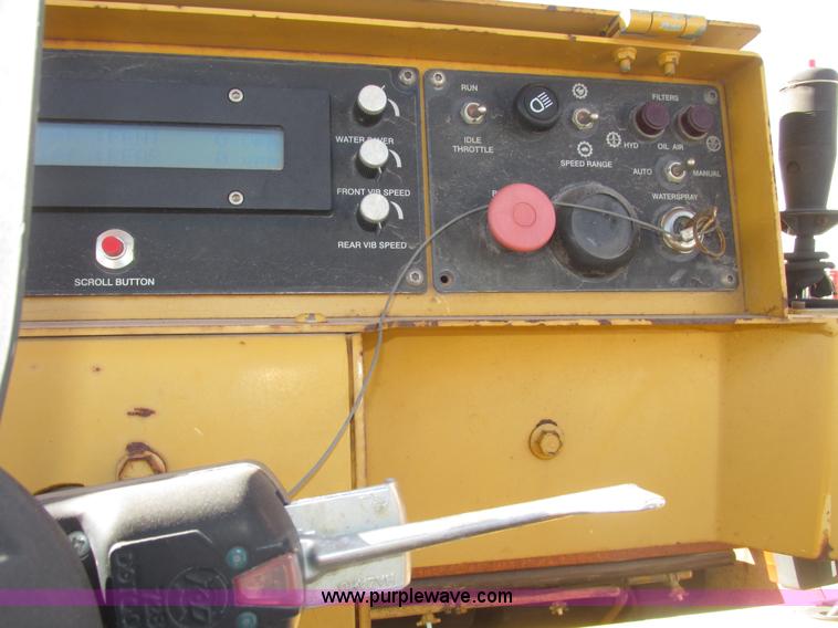 image for item G9835 2000 Hypac C778B articulated smooth double drum roller