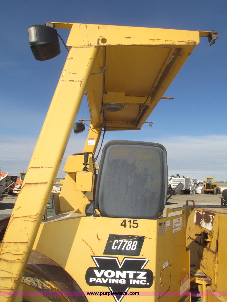 image for item G9835 2000 Hypac C778B articulated smooth double drum roller